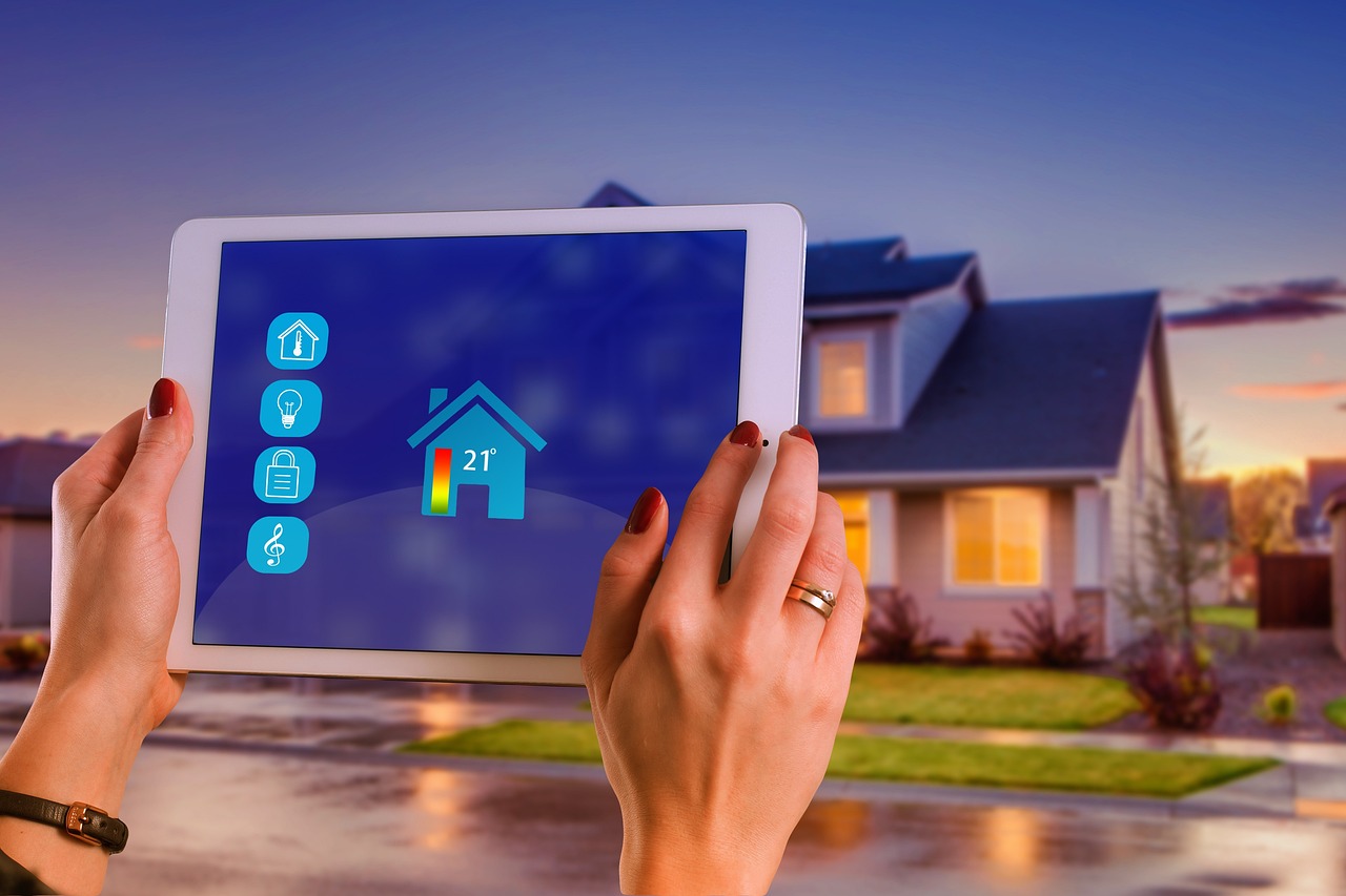 Creating Luxury Custom Homes with Smart Features: What Homebuyers Want